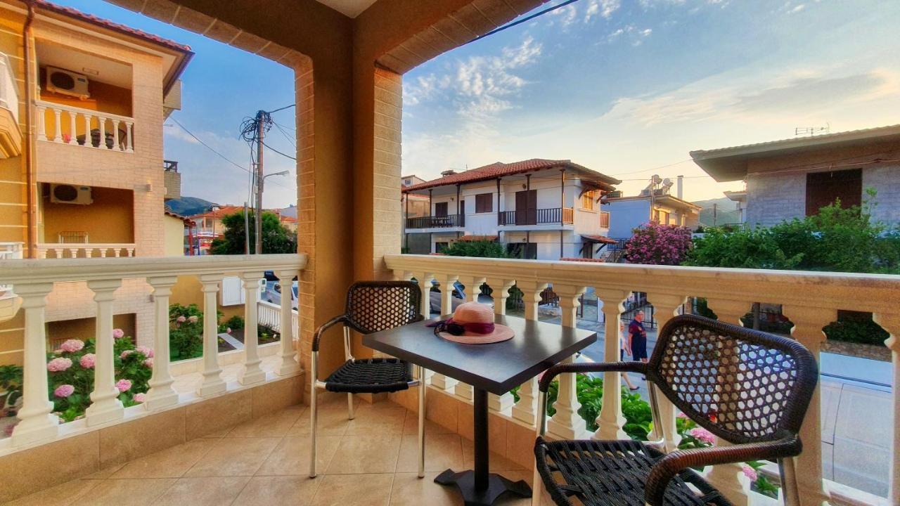 House Spanos Sarti Exterior foto