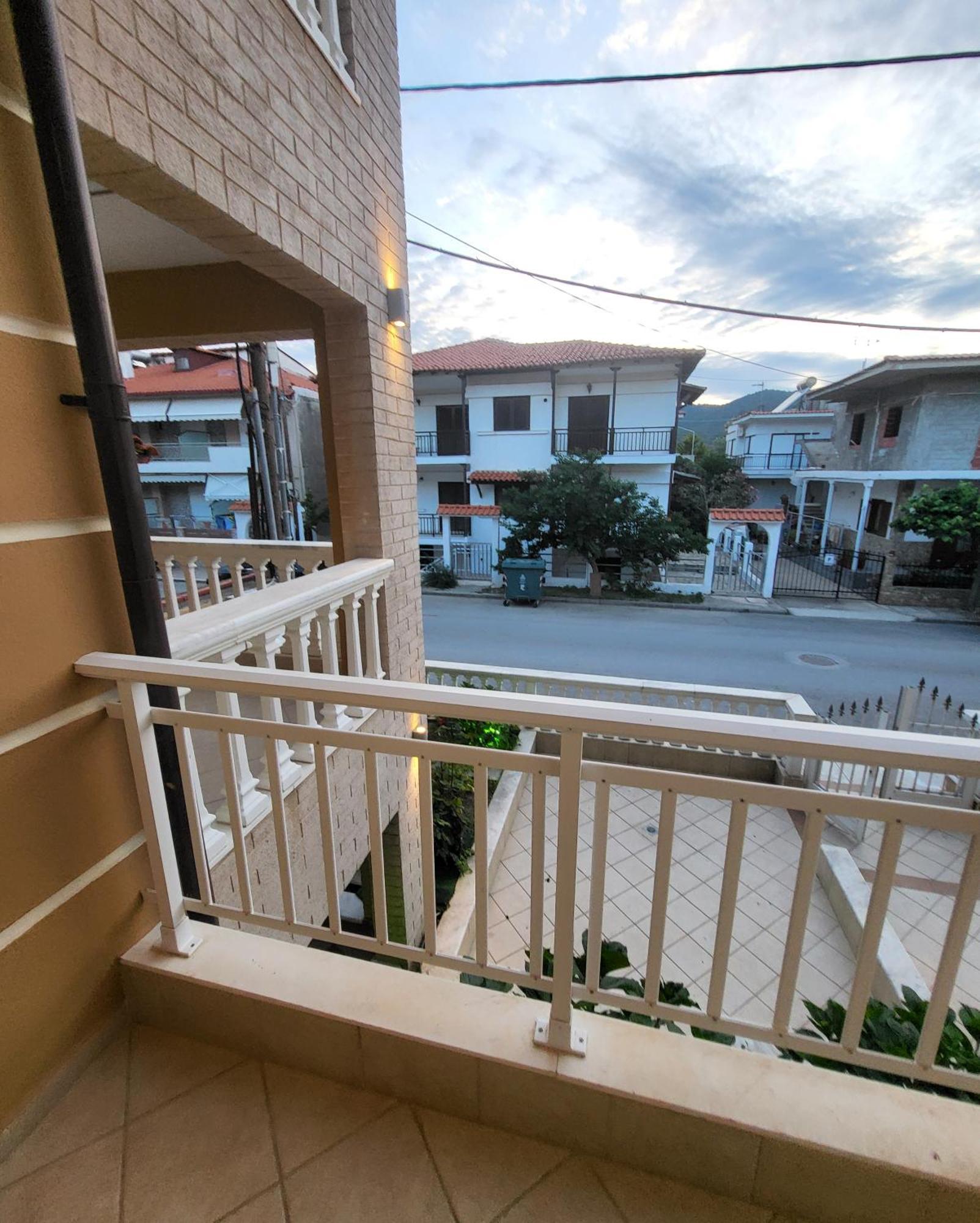 House Spanos Sarti Exterior foto